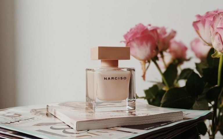 Wiele kobiet wybiera perfumy od marki Lancôme